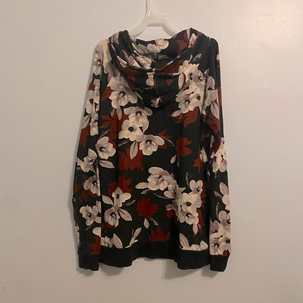 lildy’s super soft flower hoodie